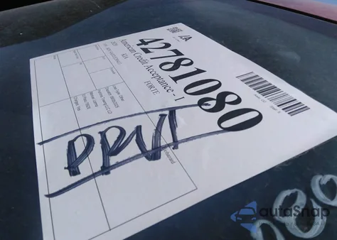 2020 Kia Forte Gt-Line z USA, uszkodzony, nr VIN 3KPF34AD2LE200433